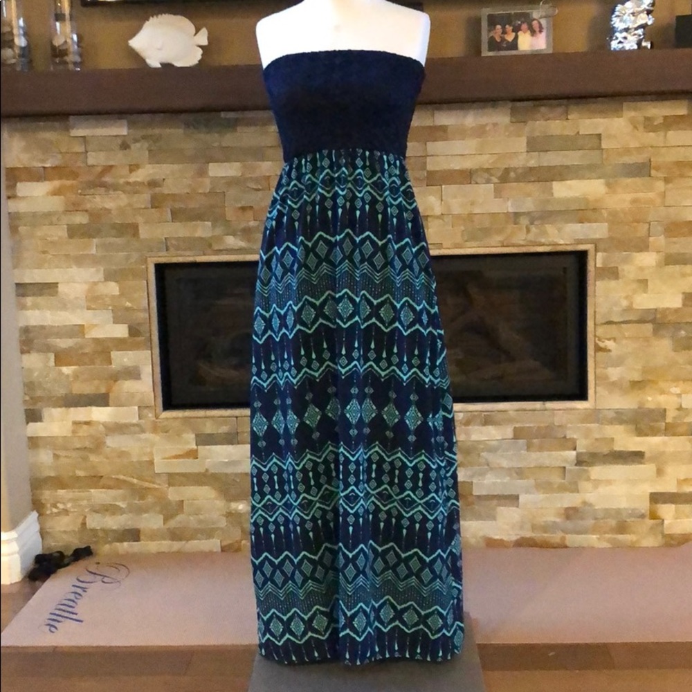Strapless dress